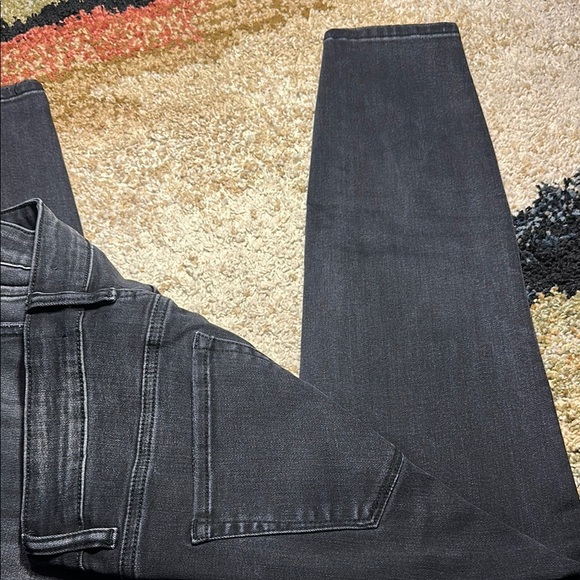 Zenana Black Distressed Skinny Jeans Women 30 never worn NWOT - Picture 4 of 9